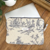 Housse ordinateur Toile de Jouy bleue